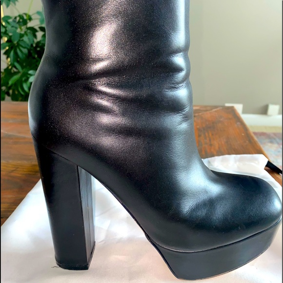 Boots - Picture 1 of 4